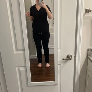 FIGS Yola skinny scrub pants. Medium tall, black.